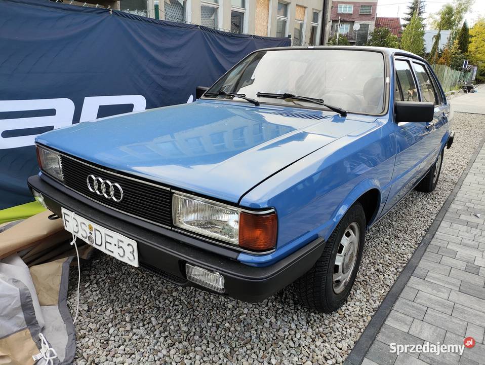 AUDI 80 B2 1981 72 benzyna 16 błękitny automatyczna Motoryzacja Nowy Targ