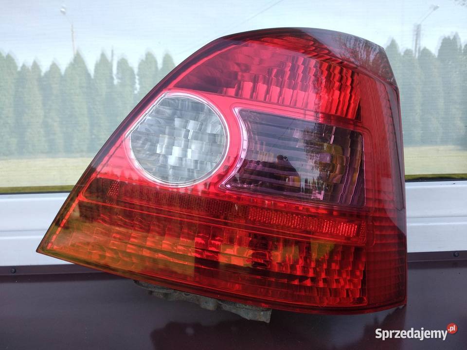 Honda Civic VII 7 5d przedlift lampa tył tylna osobowe Sieradz