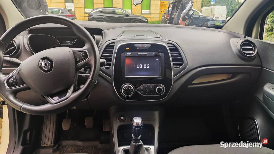 Renault Captur 12 2018r 99500 Rok produkcji 2018 Ruda Śląska sprzedam