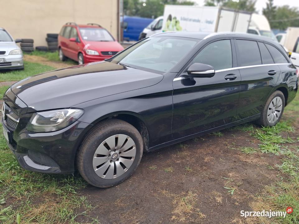 Mercedes C klasa uszkodzony siknik poduszka powietrzna Katowice