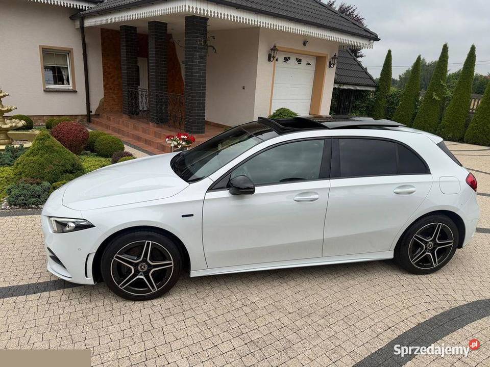 MercedesBenz Klasa A 250 E AMG Line 8GDCT 13