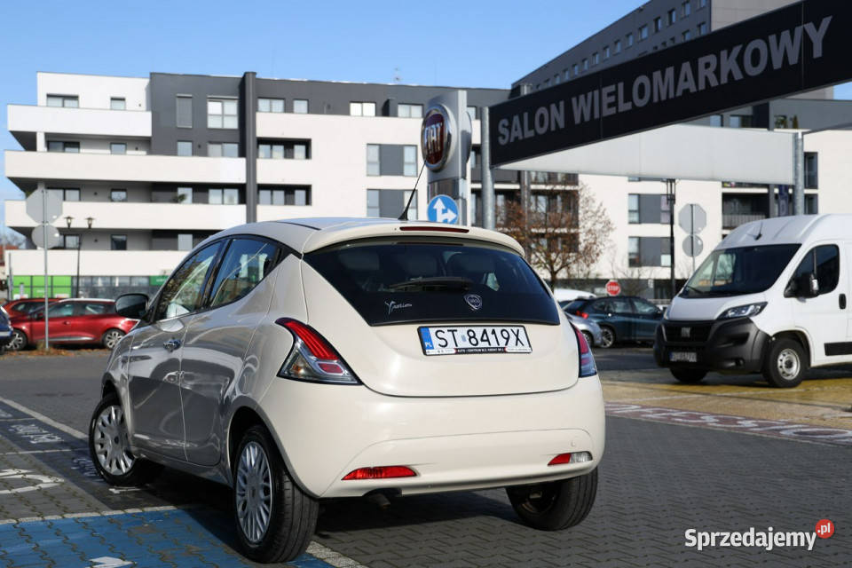 Lancia Ypsilon 12 8V Elefantino SS IV 2011 wspomaganie kierownicy