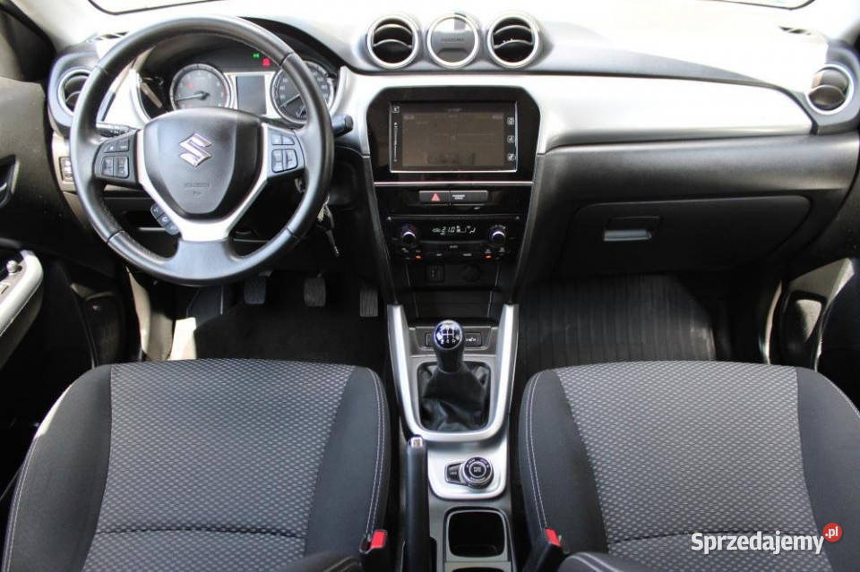 SUZUKI Vitara 2017r Salon Polska IWŁ ASO 4WD 120KM sprzedam