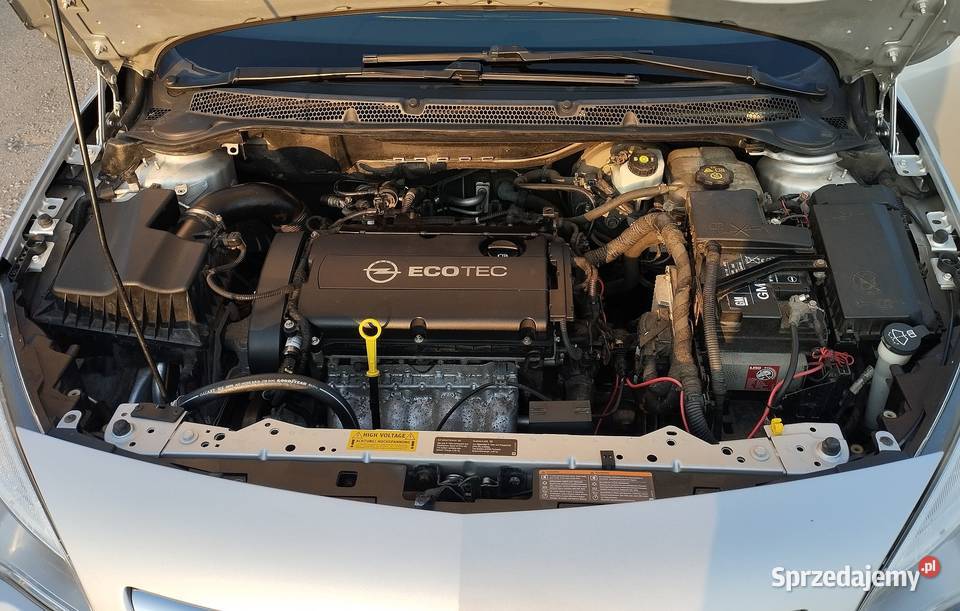 OPEL ASTRA J kombi 16 benzyna klima tempomat alu srebrny Gostyń