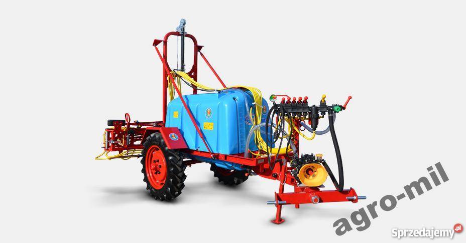 Opryskiwacz ciągany zaczepiany Biardzki z