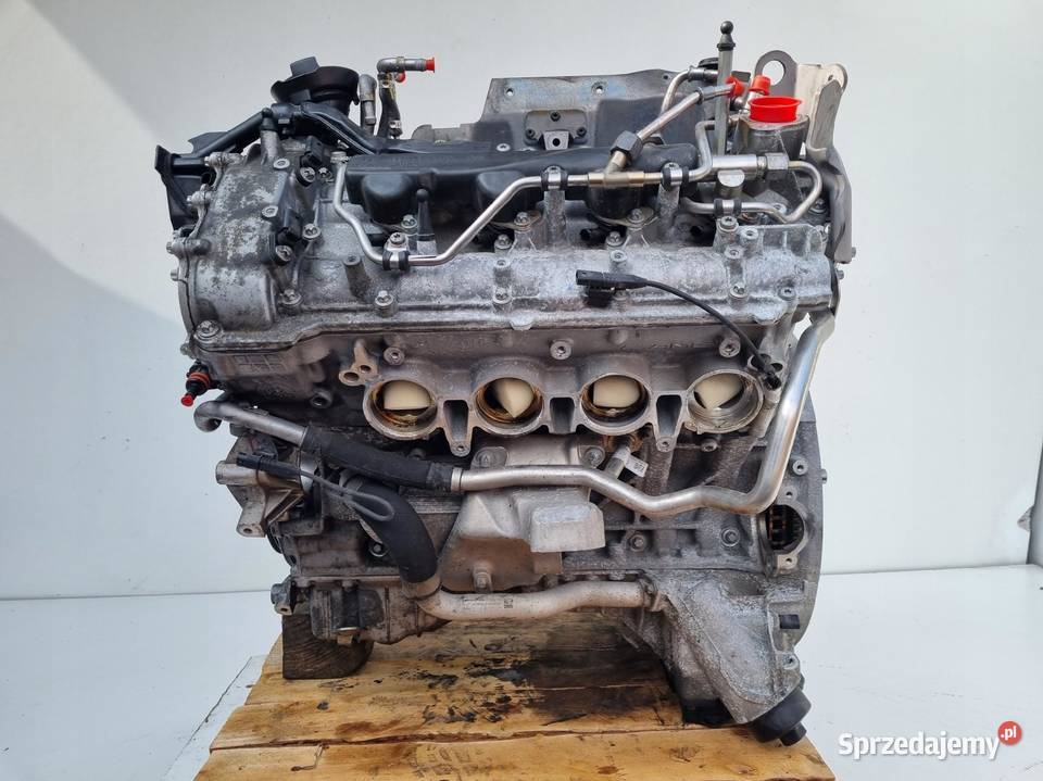 SILNIK Aston Martin DBX 40 V8 BITURBO Rudka