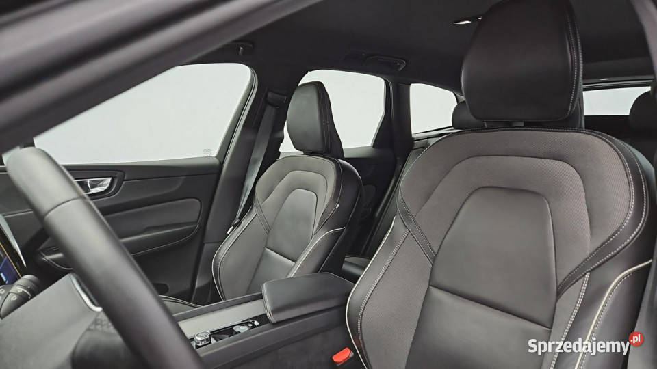 Volvo XC 60 B4 D Plus Dark aut Z Polskiego Warszawa sprzedam
