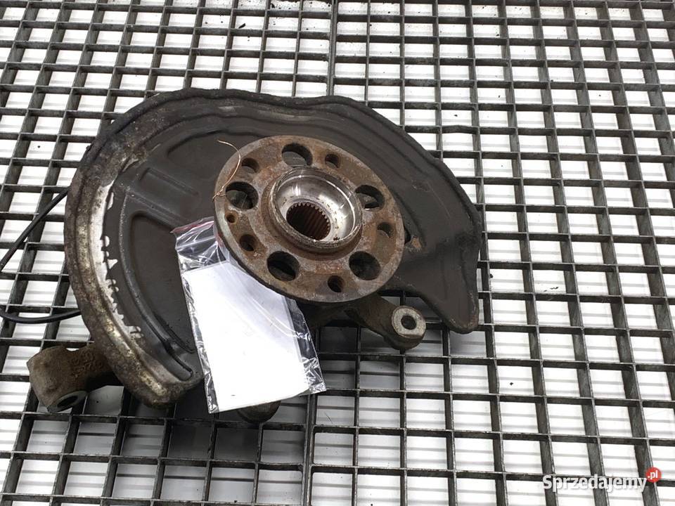 ZWROTNICA LEWY PRZÓD MERCEDES W176 16 122 1218