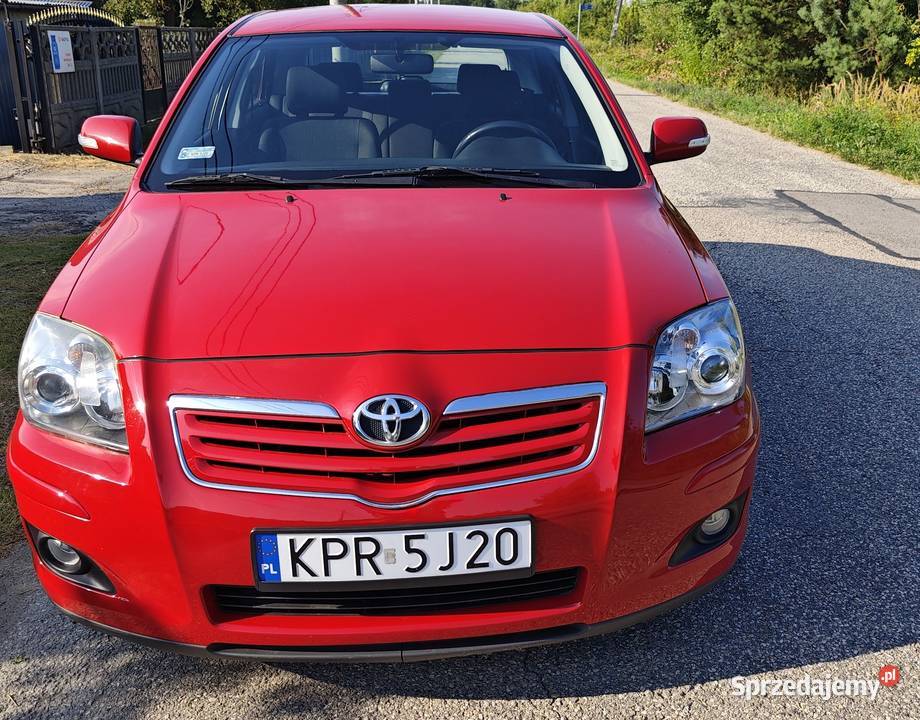 Toyota Avensis Bezwypadkowa stan b LPG mały lakier metallic Radom