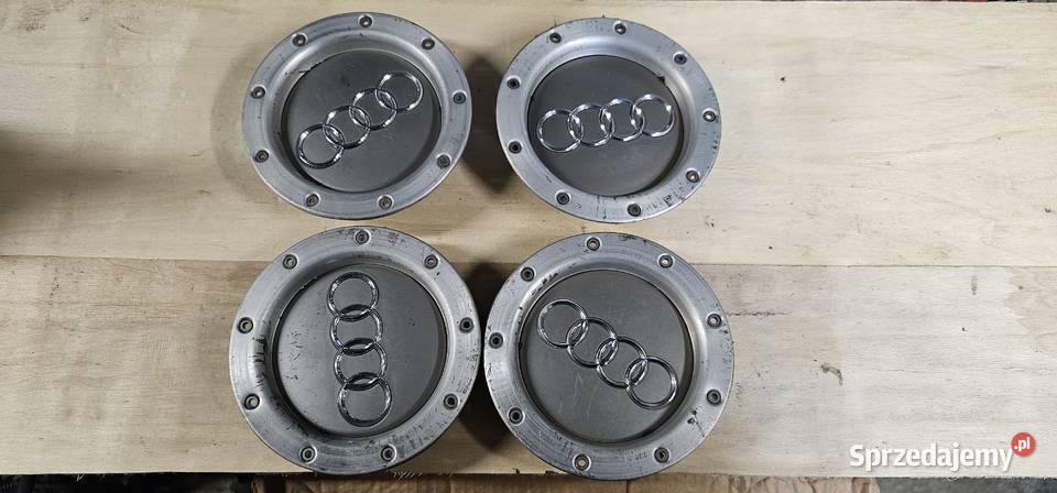 Dekielek audi 8d0601165 Rok produkcji 2000 Zbąszyń