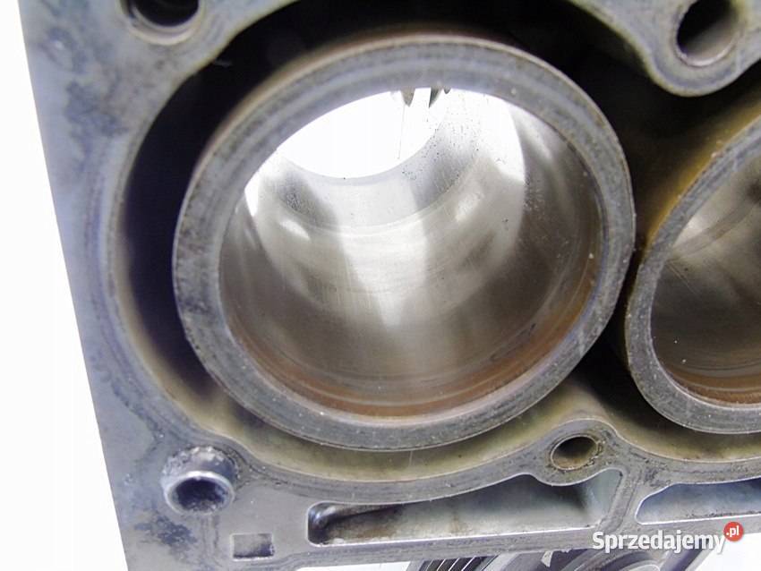 BLOK 110116559R 09 900 10 TCE CLIO 4 CAPTUR osobowe Sosnowiec