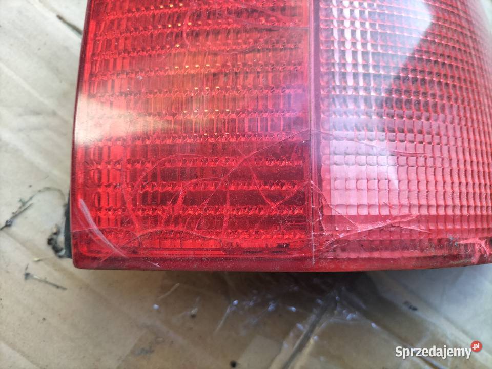 AUDI A6C4 A6 C4 SEDAN LAMPA TYŁ TYLNA PRAWA Kamień-Kolonia sprzedam