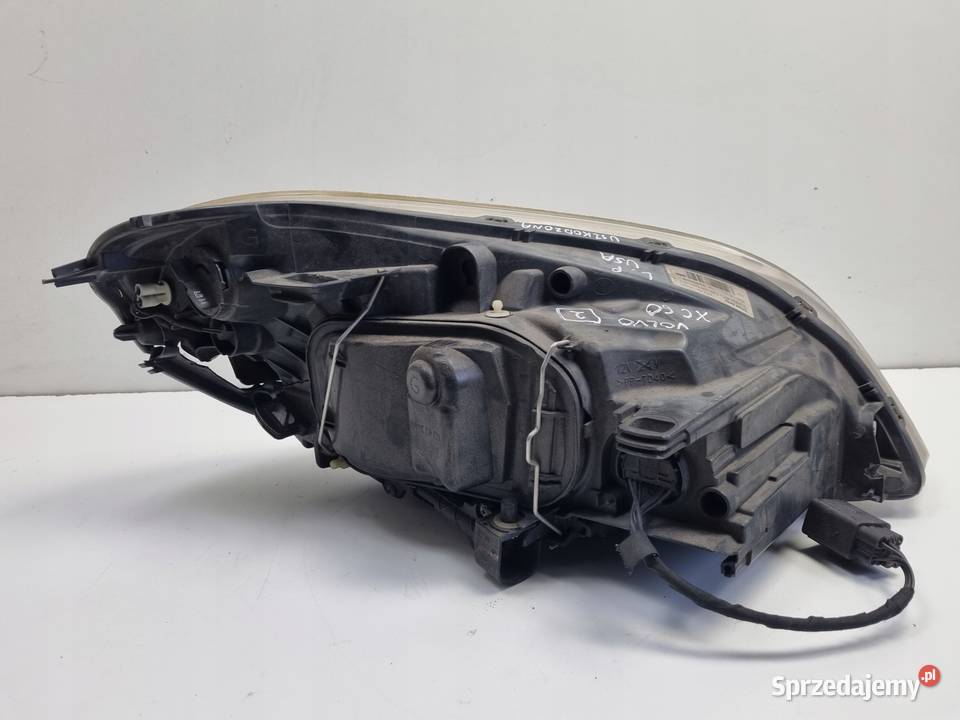 LAMPA LEWA Volvo XC60 I 0813r PRZEDNIA lewy Rudka
