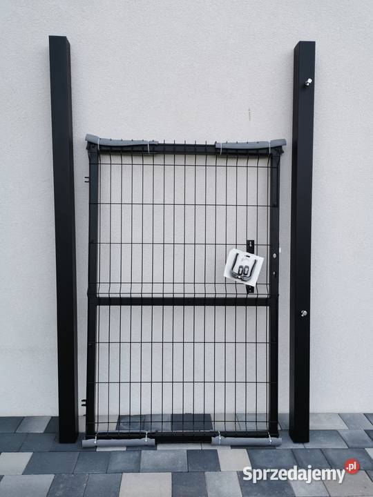 Bramy i furtki wypełnione panelem Rypin