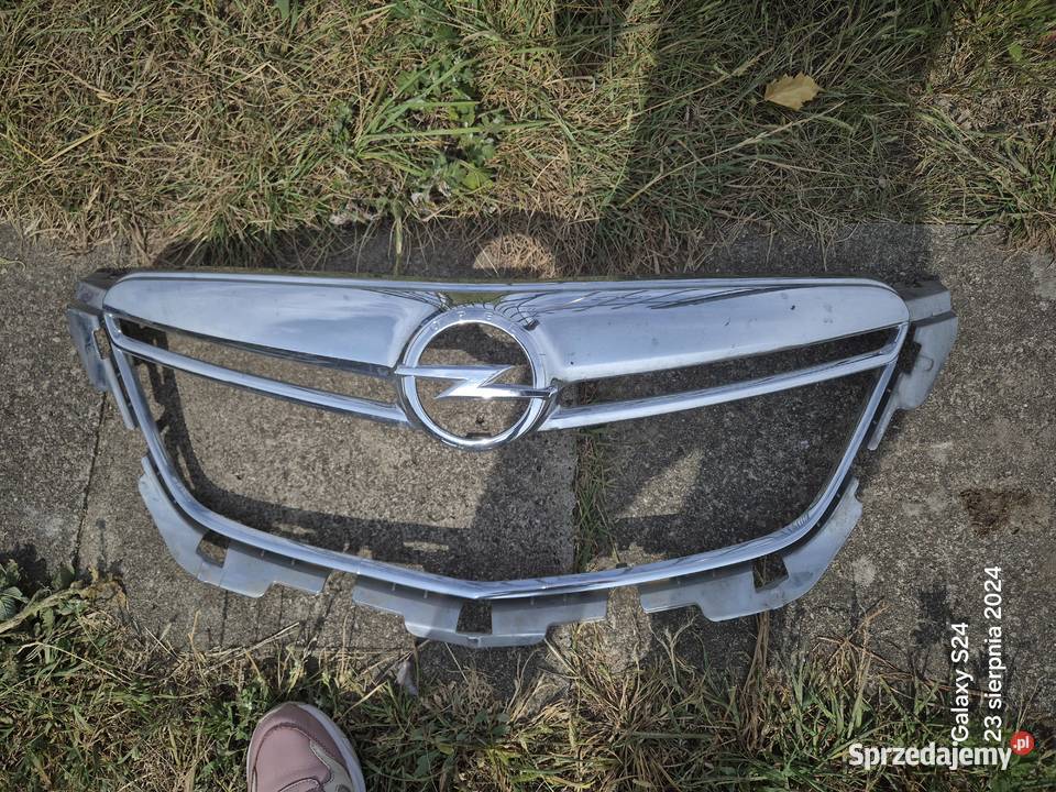 Opel MOKKA 95420355 chrom grill atrapa zderzaka Gryfino