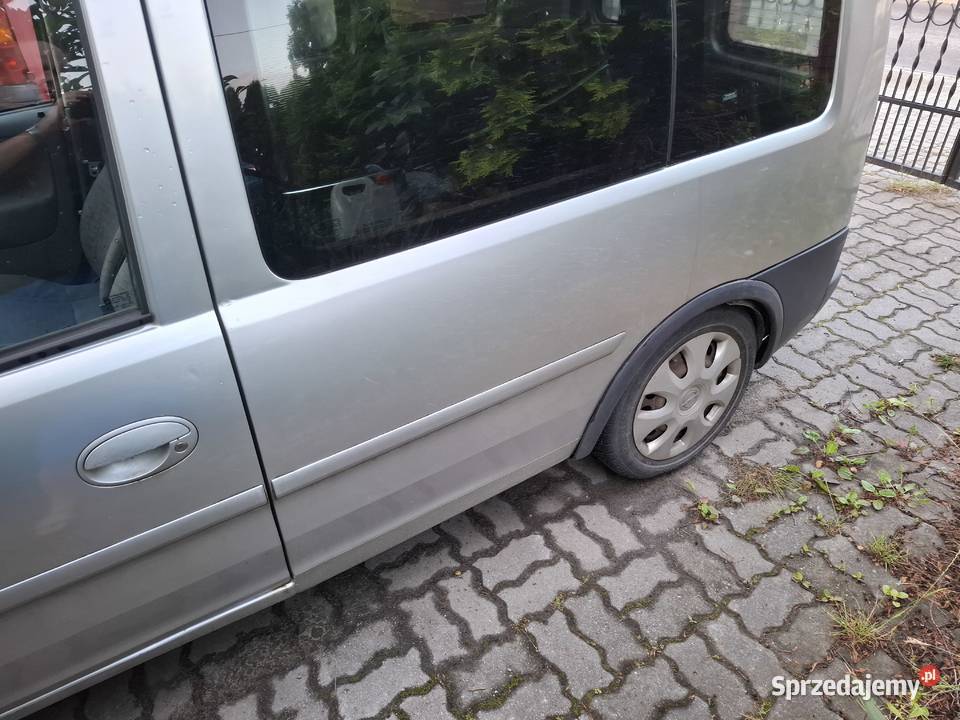 Opel combo 2004r 16 lpg remoncie silnika Kielce