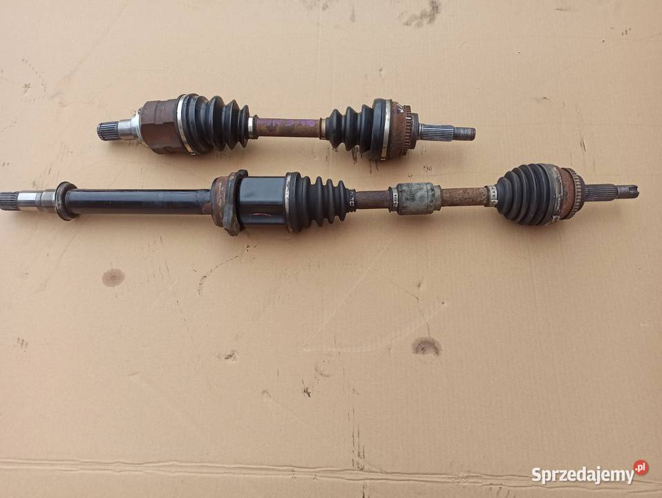 Toyota Avensis T25 20 D4D 126 koni Półoś Lewa Bolesławiec sprzedam