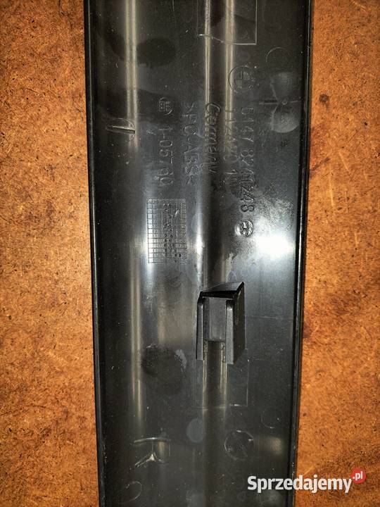 Listwa progu prawy przód BMW E65 E66 Poręba