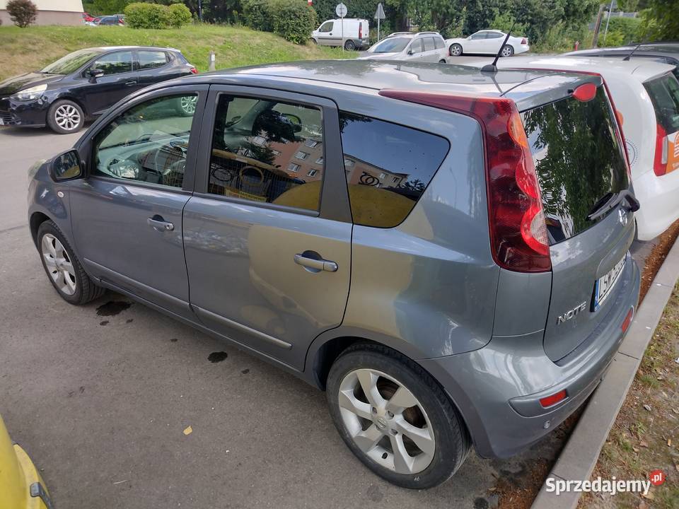 Nissan Note 16 benzyna 2009 r Świdnik
