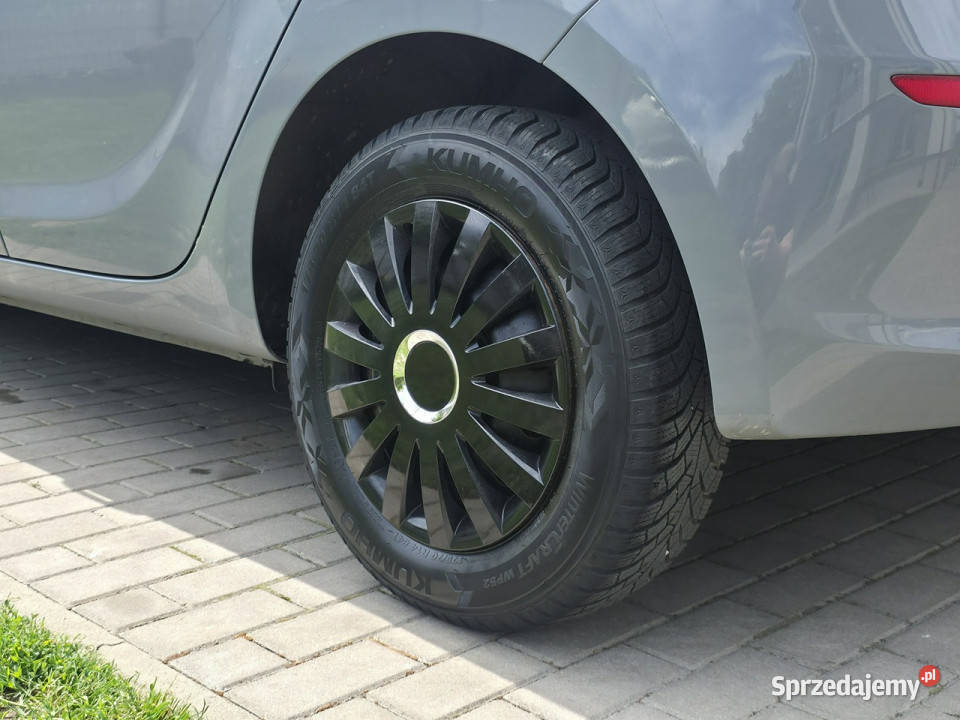 Hyundai i20 125 Benzyna Serwisowany Gwarancja elektrochrom. lusterka boczne i20 świętokrzyskie Piekoszów