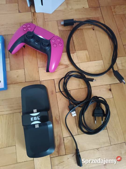 Konsola PlayStation 5 pad ładowarka ponad 10 małopolskie