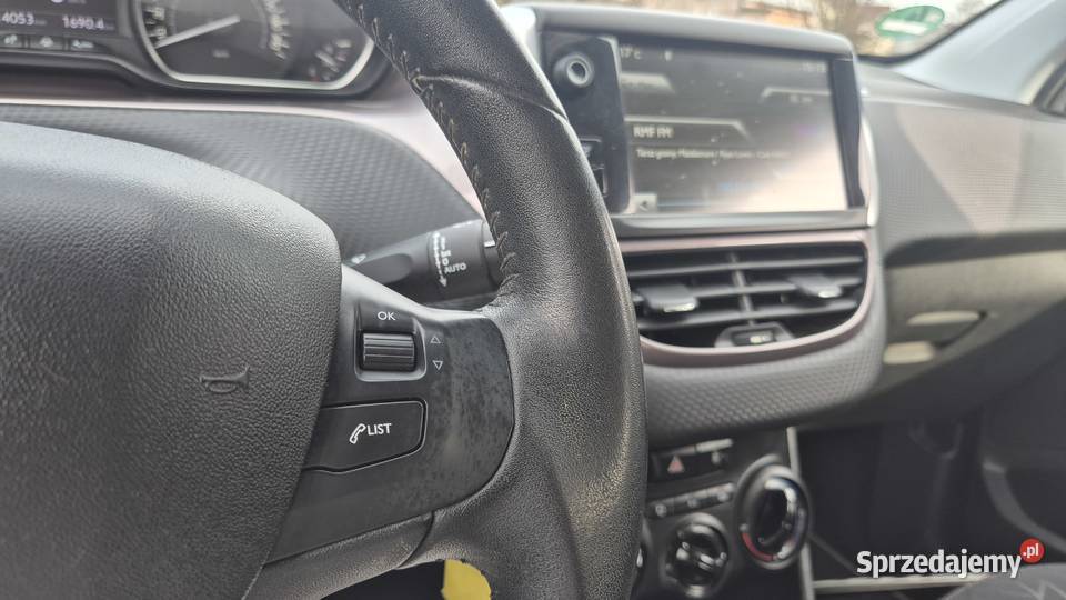 2008 12 92 OPŁACONY BEZWYPADKOWY radio Rzeszów sprzedam