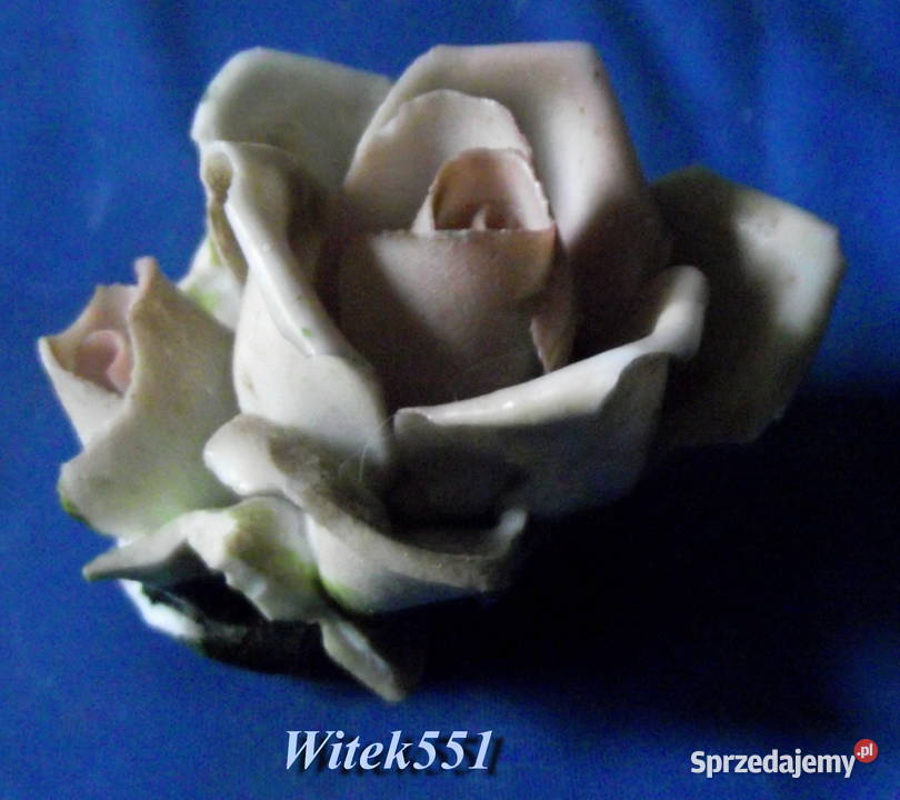 PORCELANOWY KOLOROWY MATOWY MAŁY KWIATUSZEK podkarpackie Stalowa Wola