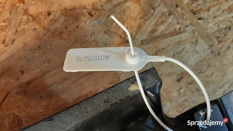 LAMPA TYŁ KLOSZ FERRARI F360 360 512 575 osobowe Lampy przednie Motoryzacja wielkopolskie