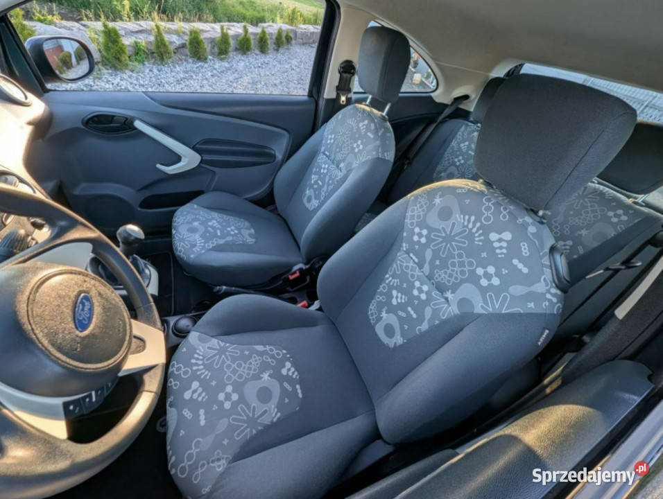 Ford KA 125 benzyna Bogata wersja Chempion dolnośląskie Kamienna Góra