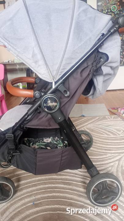 Sprzedam wózek spacerowy Cieszanów