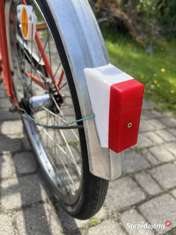 Stara biała lampka tylna Wigry 3 łezka Lampa tył Brwinów