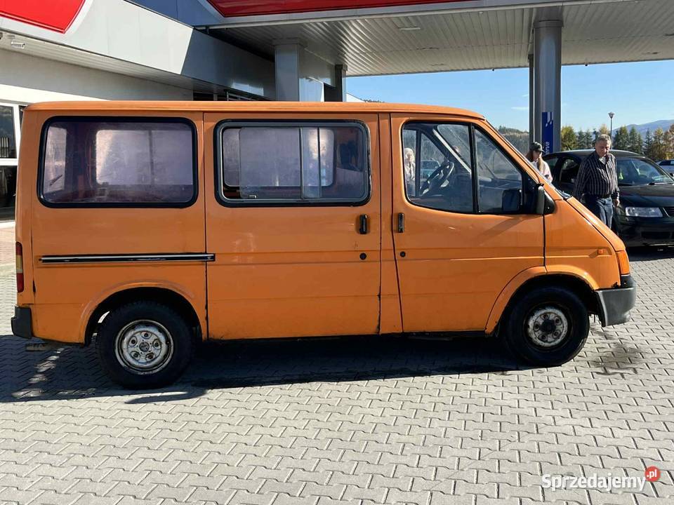 Sprzedam 9cio osobowego forda Transita Stary Sącz