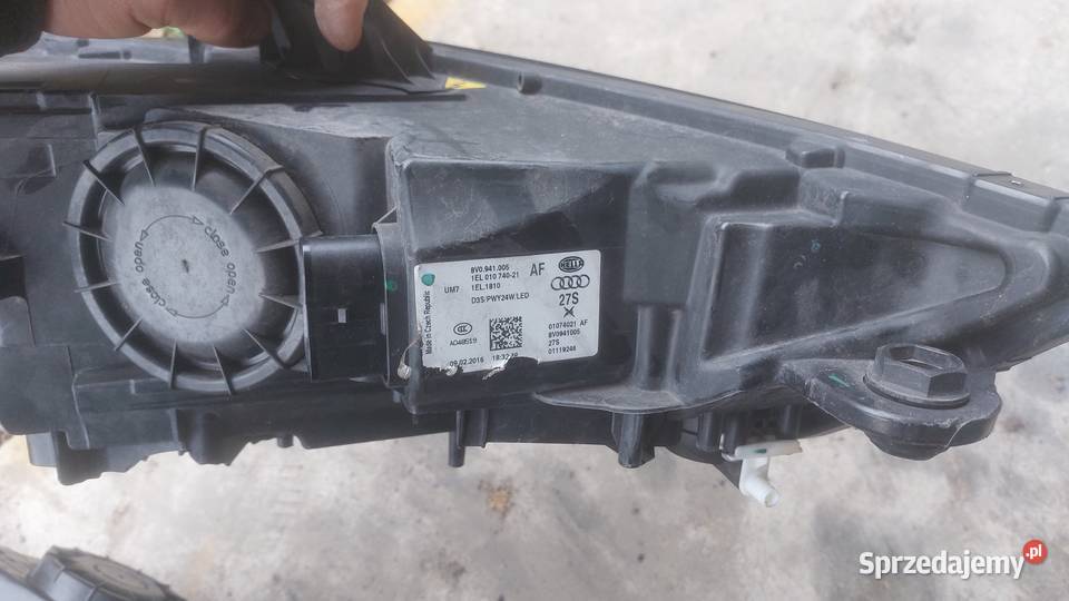AUDI A3 8V0 LAMPA LEWA PRZÓD PRZEDNIA Iwanowice sprzedam
