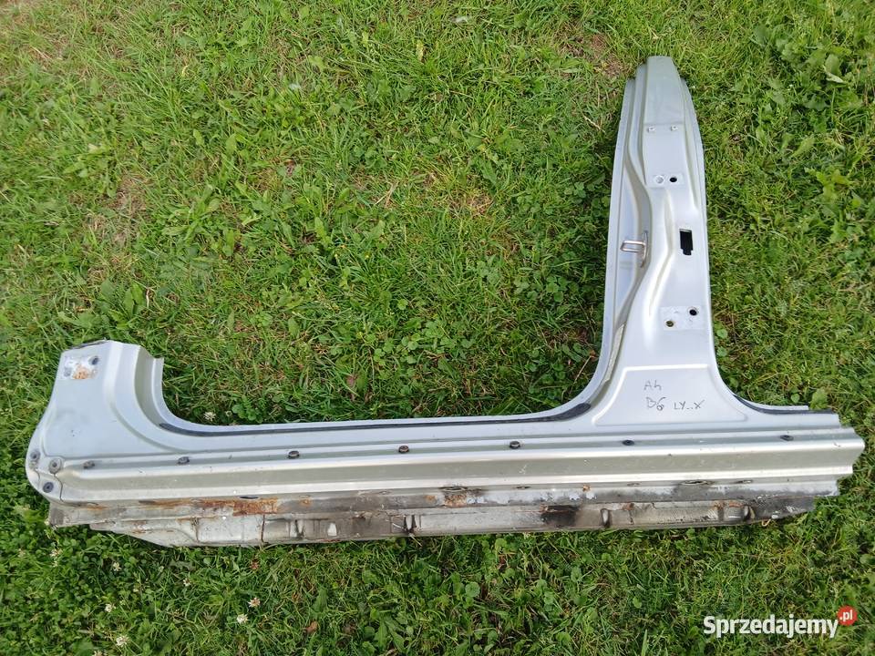 Słupek A słupek B próg lewy prawy Audi A4 B6 B7 Rok produkcji 2003 Szczerbice sprzedam