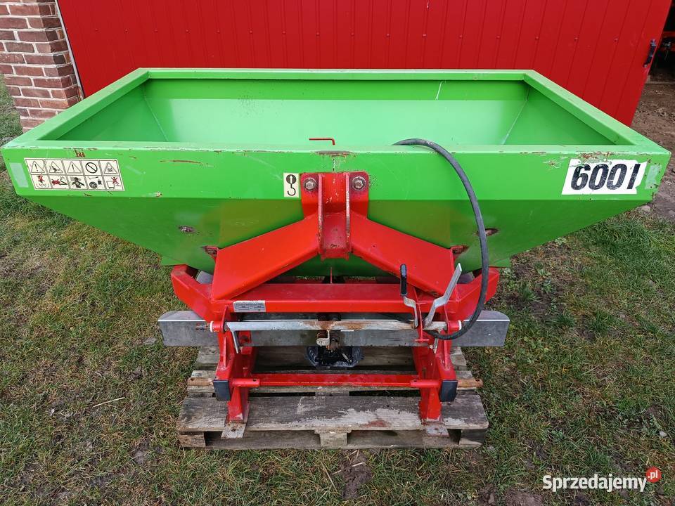 Rozsiewacz dwutalerzowy Strumyk Tytan 600l