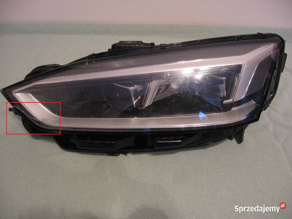 8W6941033D Audi A5 Reflektor lewy Uszkodzone