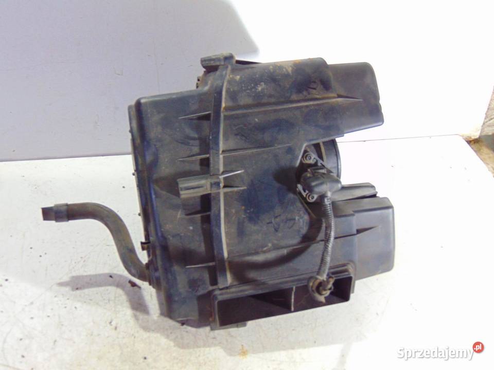OBUDOWA FILTRA POWIETRZA 60 A8 D3 07C133836G osobowe Obudowy filtrów wielkopolskie