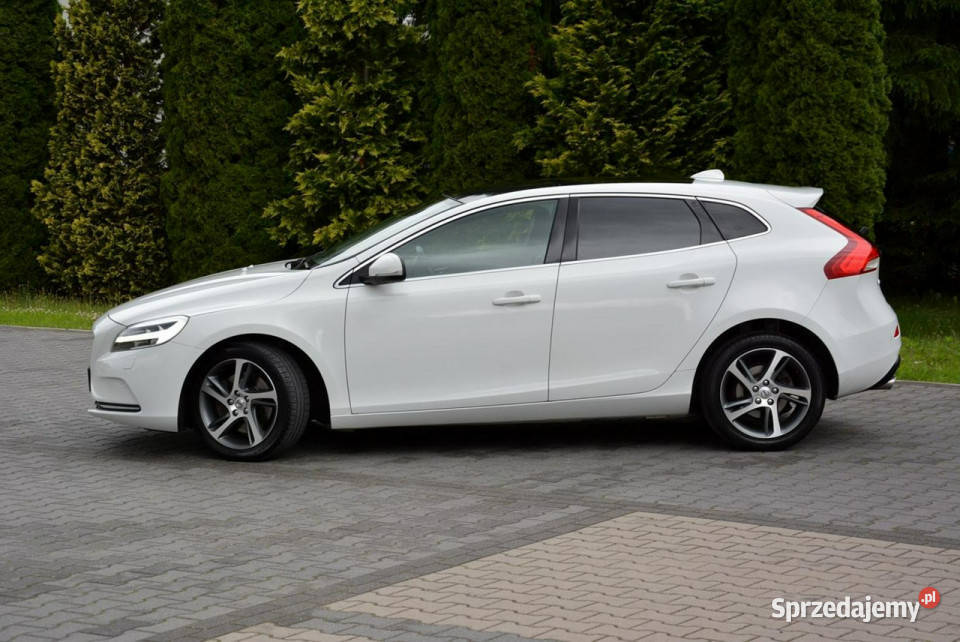 Volvo V40 Lift Full Led Panorama Radar Virtual ASR (kontrola trakcji) Ostrów Mazowiecka