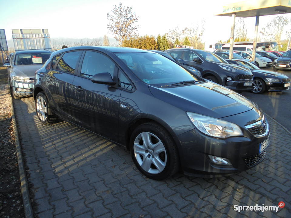 Opel Astra J 2010 2019 14 Turbo Cosmo 140 ESP