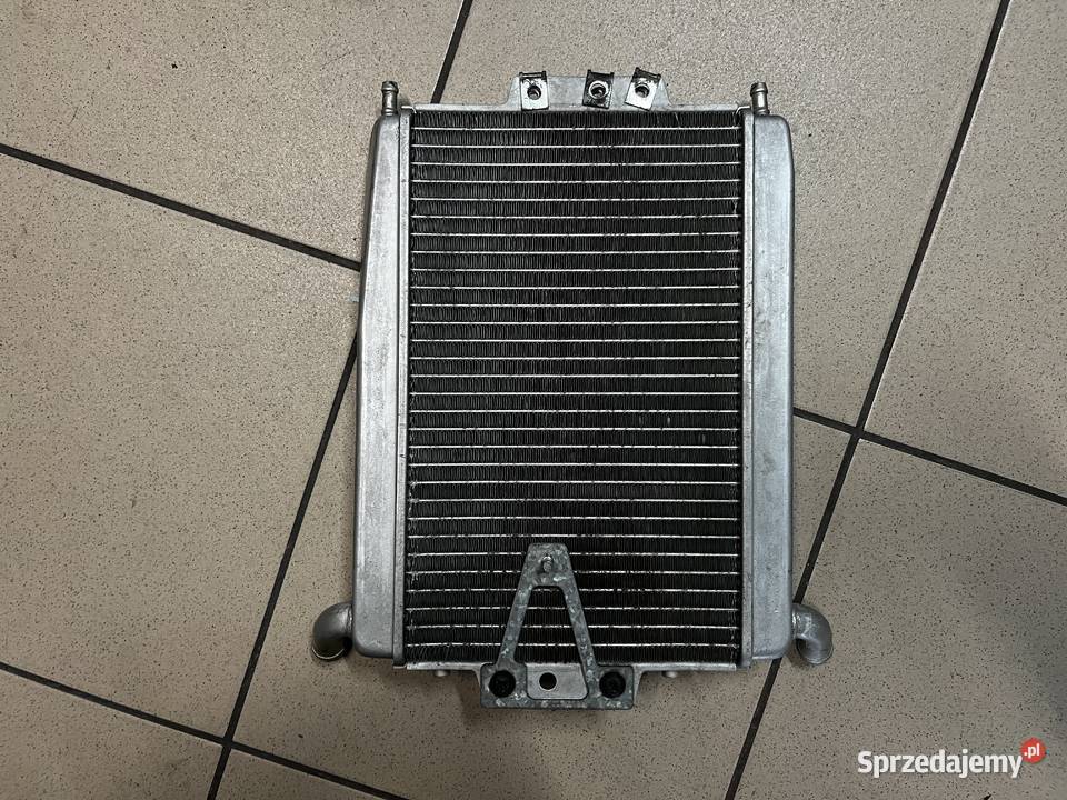 Chłodnica Piaggio XEVO 125 Brzeszcze