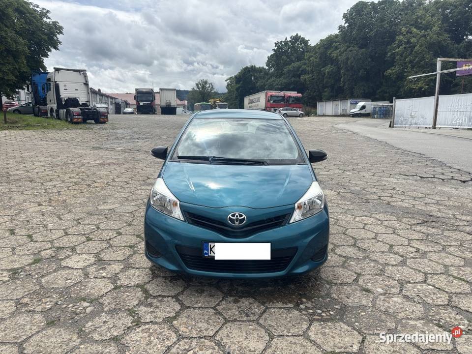 nietypowa Toyota yaris III 70KM Tarnów