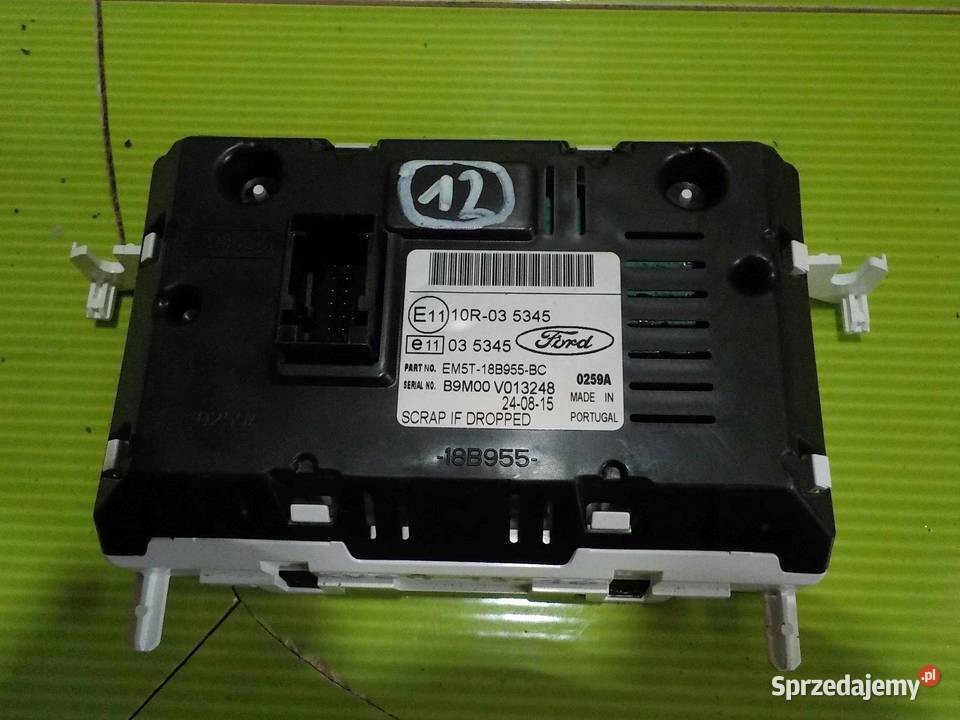 FORD KUGA MK2 15r wyswietlacz EM5T18B955BC osobowe Suków sprzedam