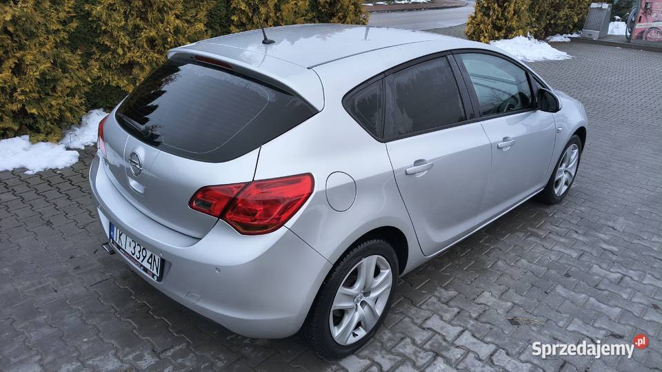 Opel Astra 14 1364cm3 Morawica