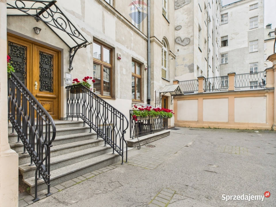 Lokal użytkowy w kamienicy centrum Warszawa