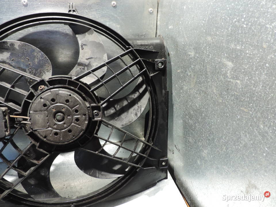WENTYLATOR CHŁODNICY BMW E46 20D 8382225 osobowe Nowy Sącz