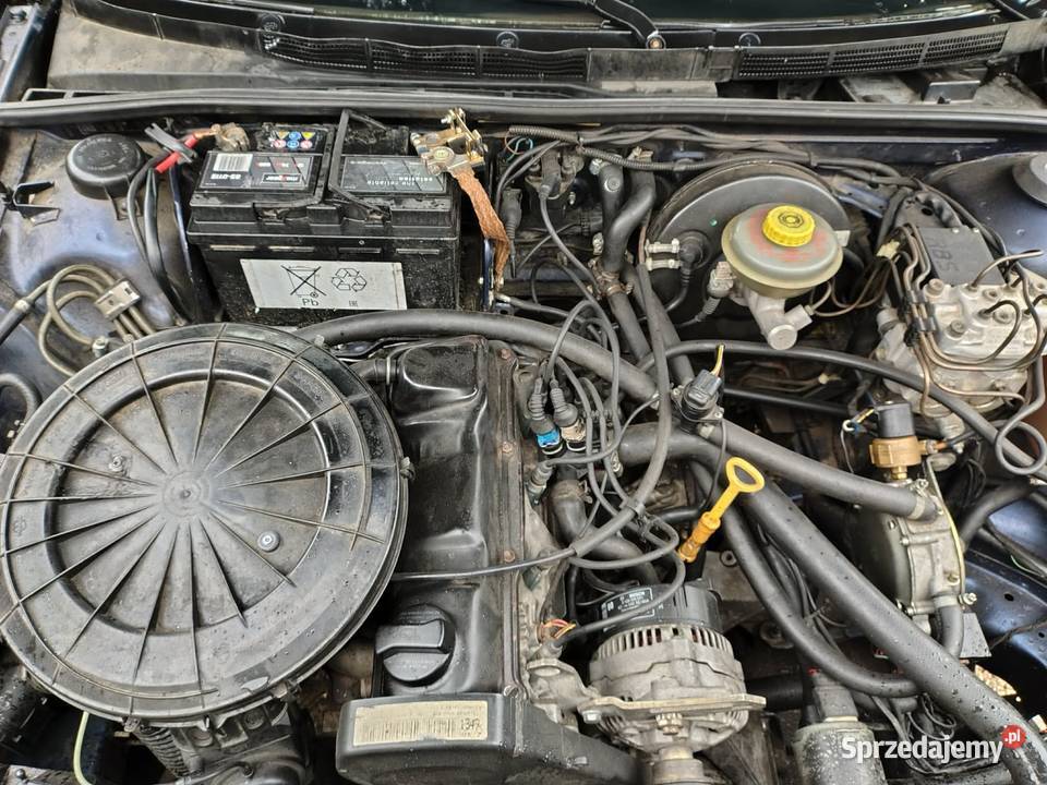 Zadbane audi 80 b4 Avant 20 gaz Hak świętokrzyskie Opatów sprzedam