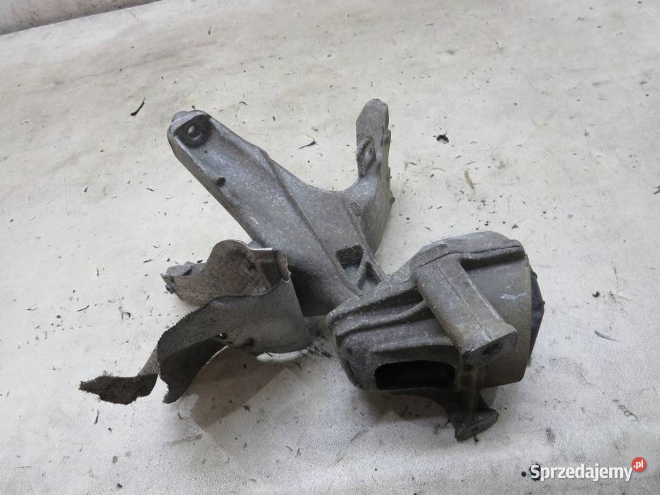 ŁAPA PODUSZKA SILNIKA AUDI Q5 8R 20 TDI