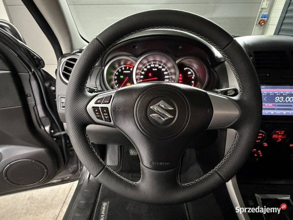 Suzuki Grand Vitara 24 Podniesiona Osłona 149000km Chechło