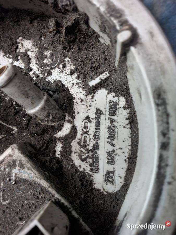 Pływak zawór przelewowy BMW E36 COMPACT 316 318I