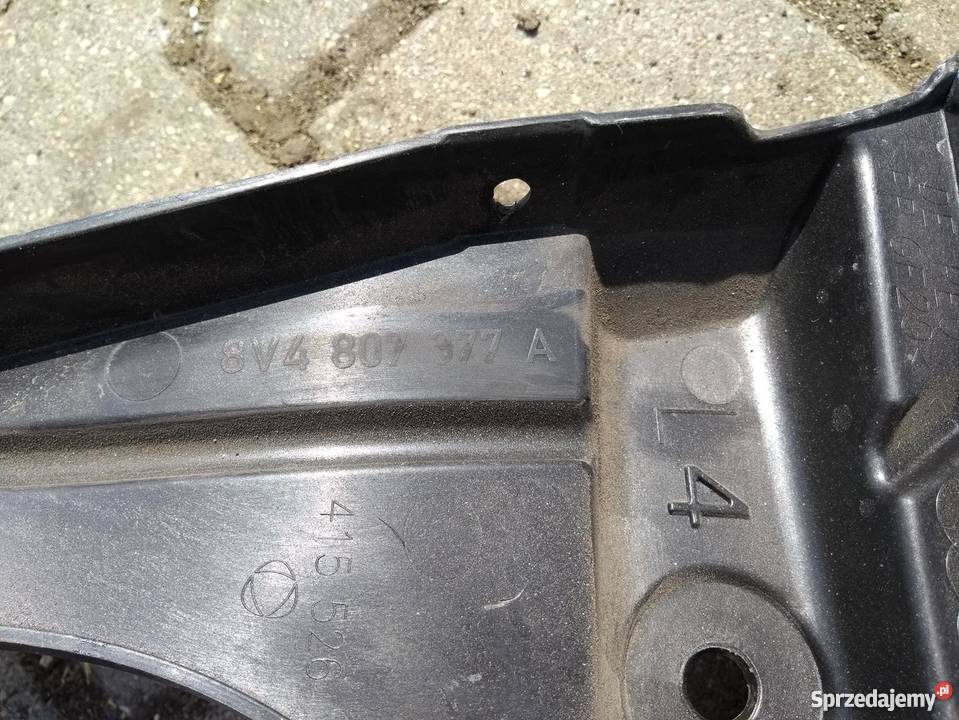 Audi A3 8V ślizg zderzaka lewy tył
